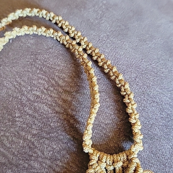 HANDMADE 1970s Boho Hippie Macrame Owl Necklace - Picture 4 of 6